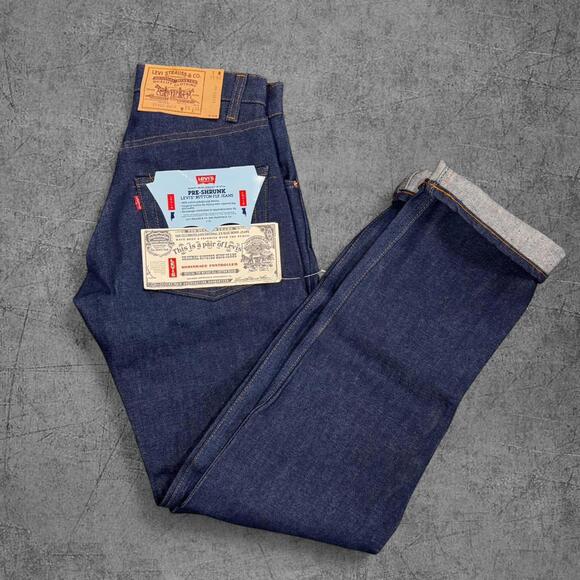 Deadstock Vintage 1981 Levi 207 Jeans - Picture 2 of 8